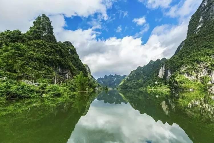扶苏守边疆，是为了让他积攒军功还是为了贬斥他？